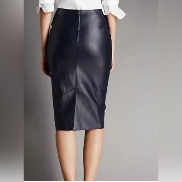 Vintage Erez Dresses & Skirts - VTG  EREZ  Black Lambs Leather Midi Length Pencil Skirt with Back Slit. Size 10